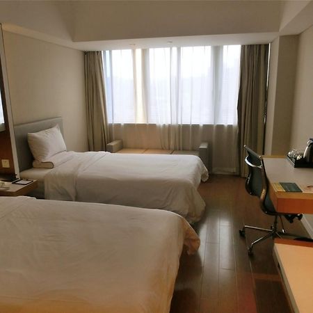 Ji Hotel Guangzhou Zhujiang New Town 외부 사진