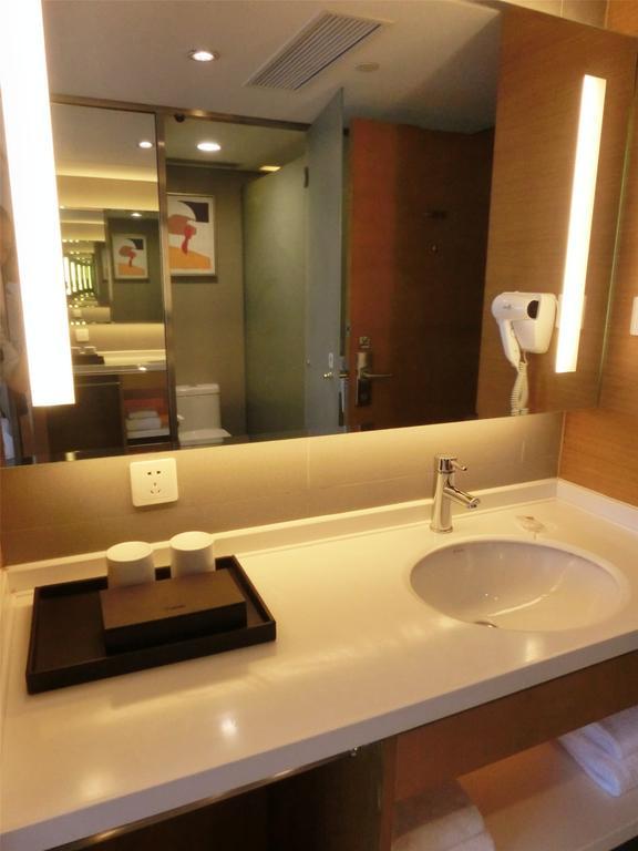 Ji Hotel Guangzhou Zhujiang New Town 객실 사진
